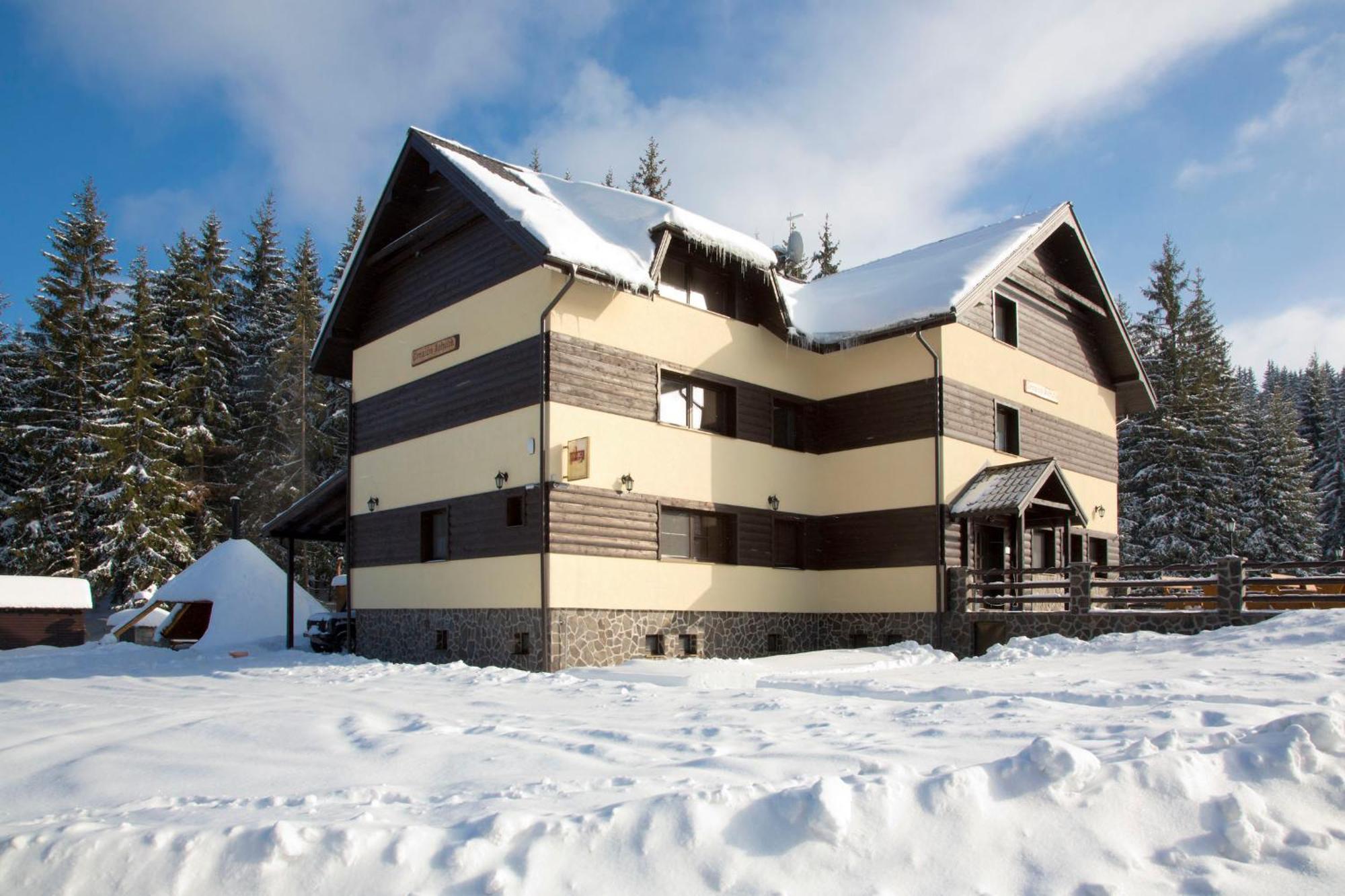 Penzion Kohutik Hotel Oravska Lesna Exterior photo